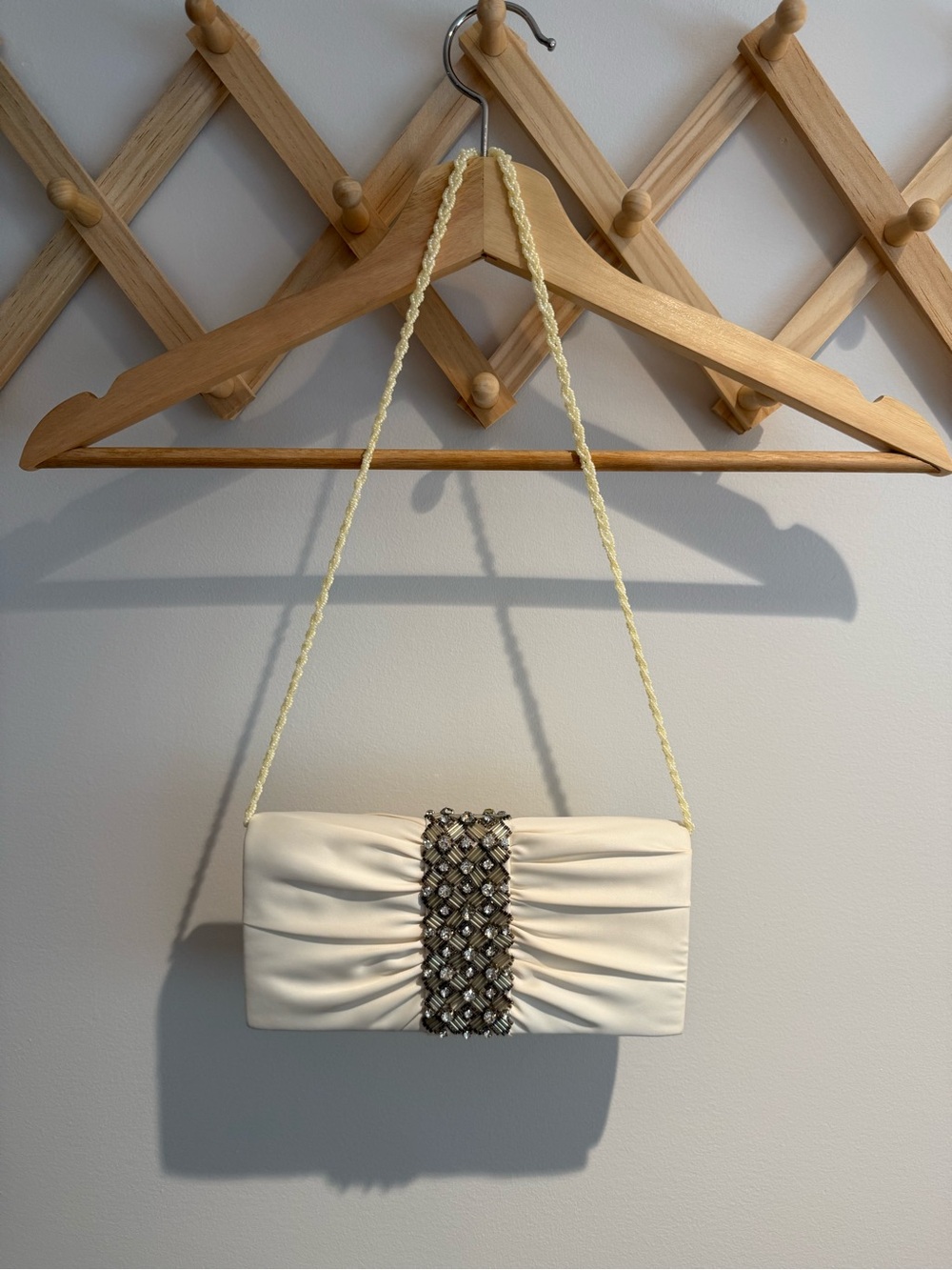 Adriana Papell Elegant Cream Clutch with Embellished Detail